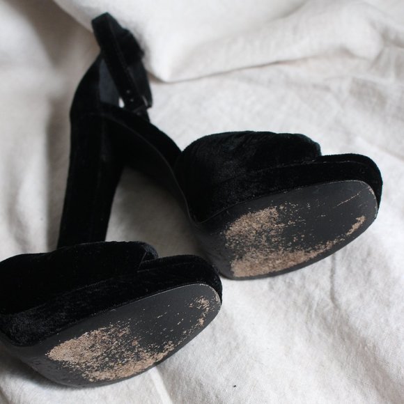 Joie Black Velvet Open-toe Buckle Closure Heels Sandals 6.5 - Picture 8 of 9